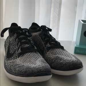 2018 Nike flynits women’s